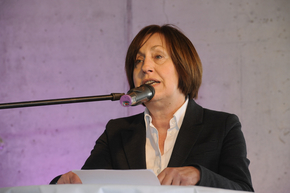 Prof. Dr. Beate Rennen-Allhoff, Präsidentin der FH Bielefeld, bei ihrem Grußwort.